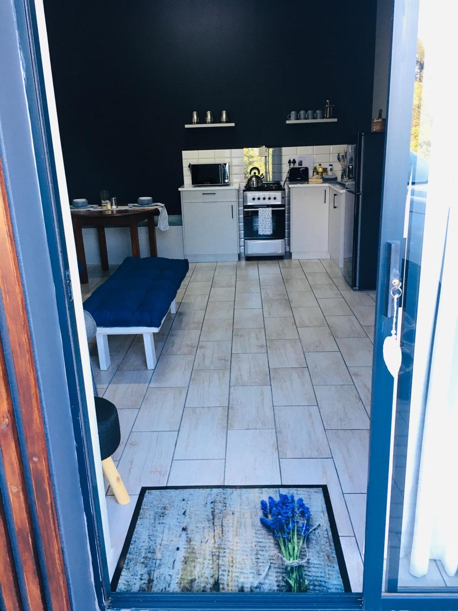 Happy Daze Apartment Swellendam Bagian luar foto