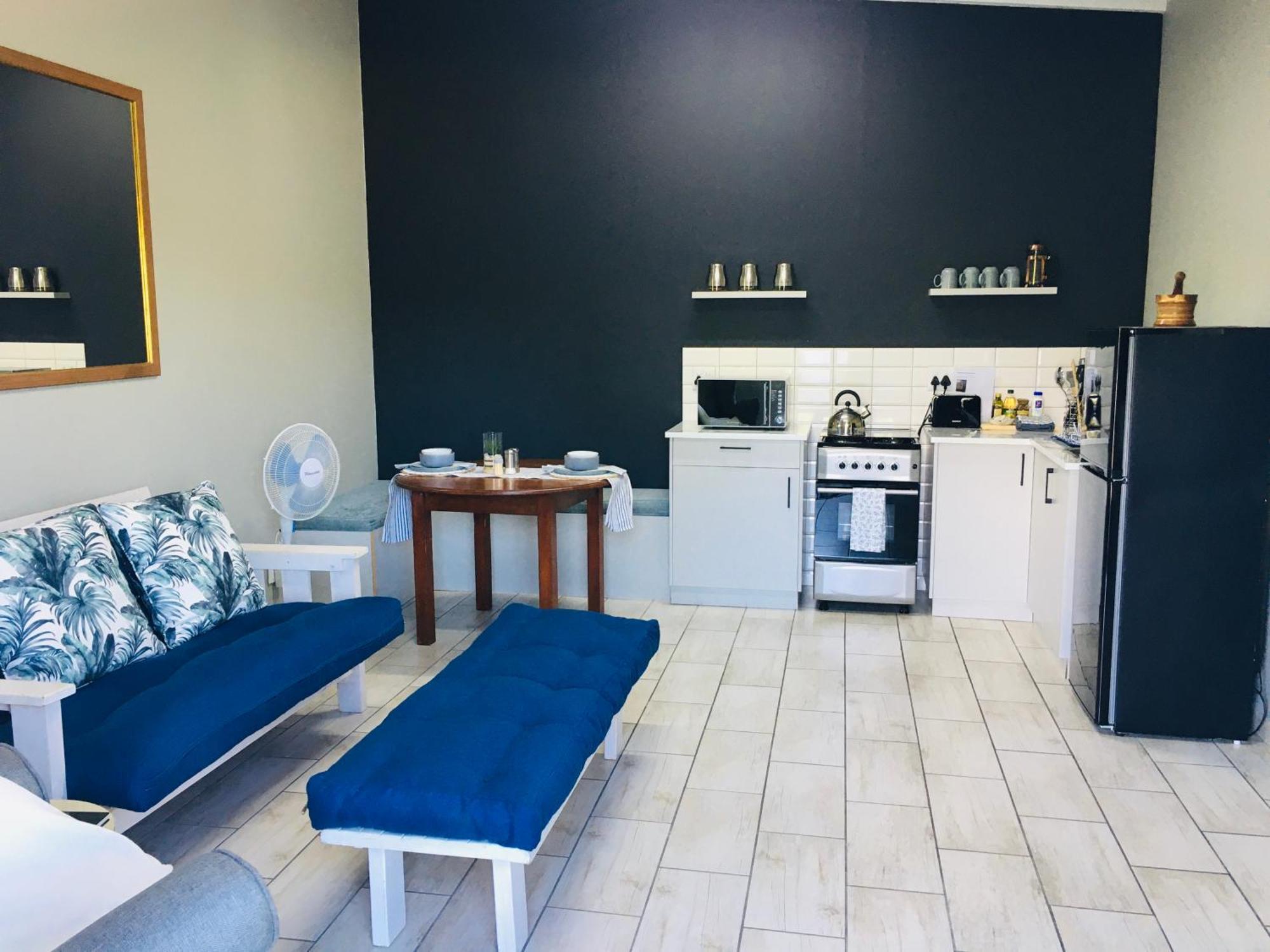 Happy Daze Apartment Swellendam Bagian luar foto