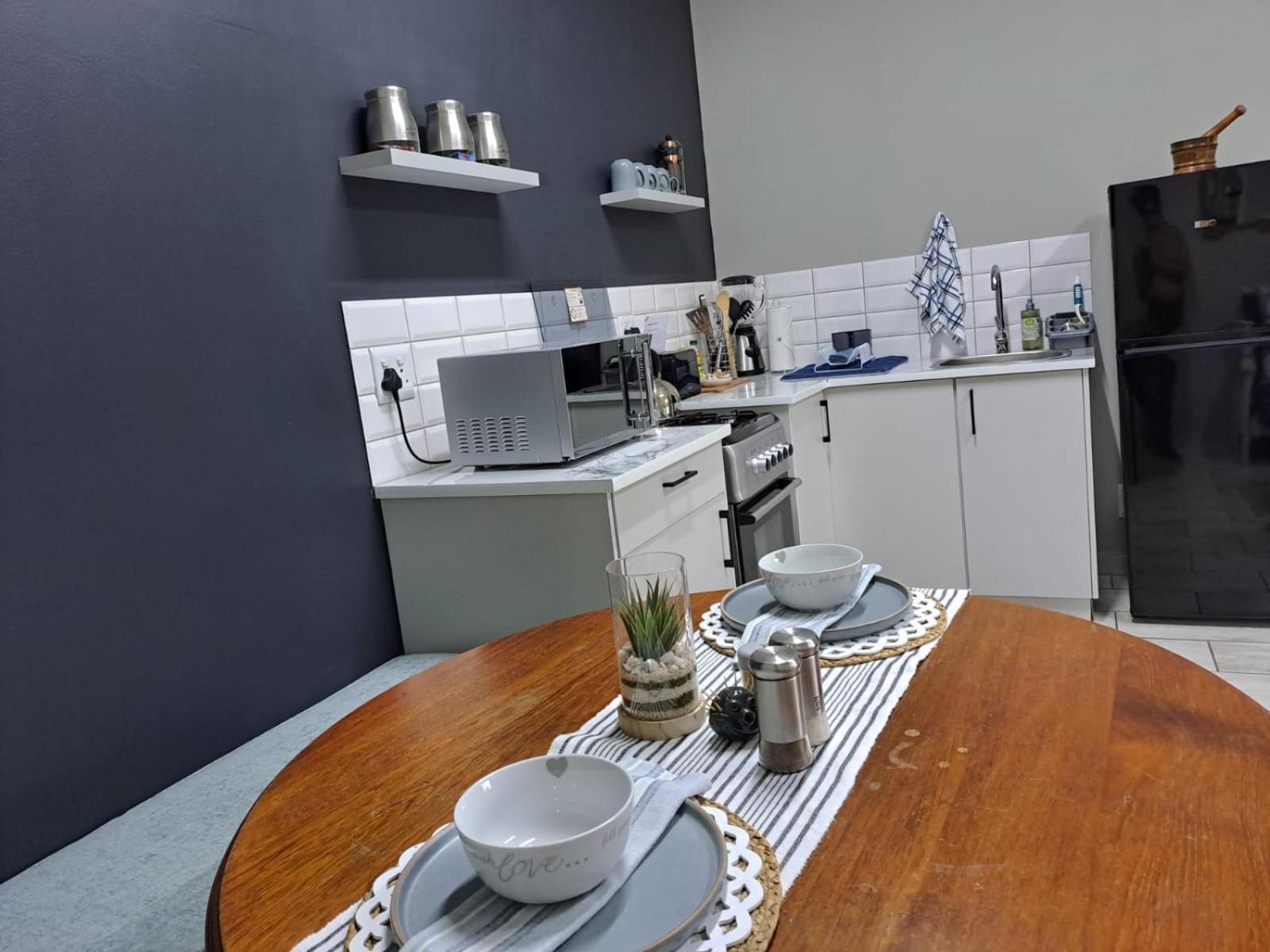 Happy Daze Apartment Swellendam Bagian luar foto