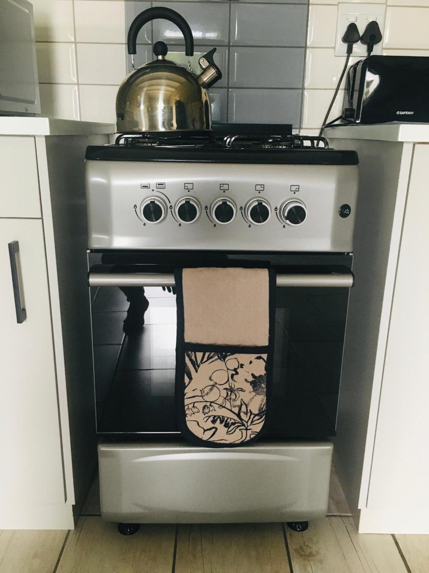 Happy Daze Apartment Swellendam Bagian luar foto
